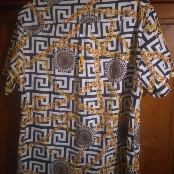 Shirt - Picture 8 of 9